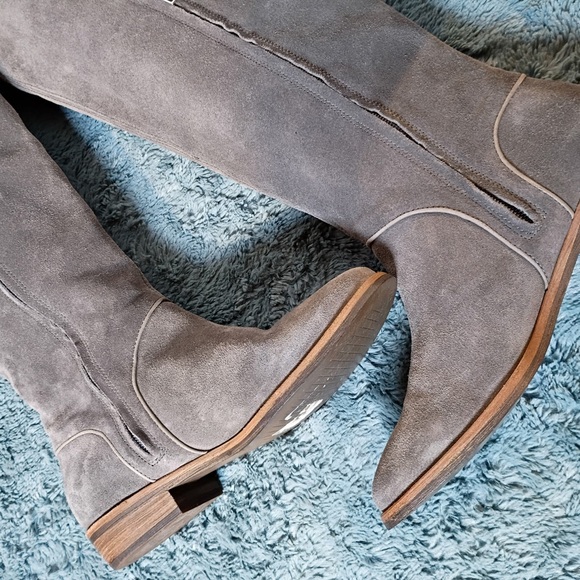 UGG Tall Gray Suede Boots Women’s Size 7 Side Zip - Picture 6 of 12